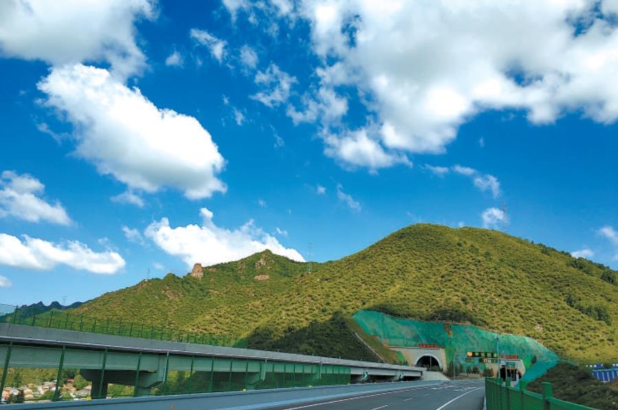 冬奧結束，“冬奧旅游路”風景正美